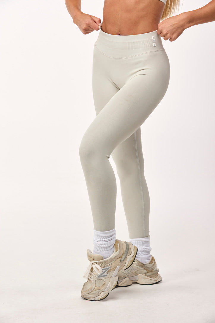 Elevate Leggings